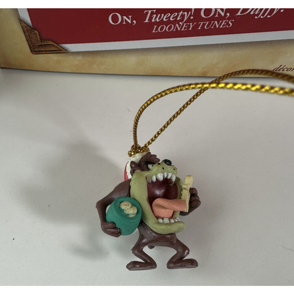 4 Looney Tunes Christmas Ornaments Taz Tweety Bugs Bunny Sylvester Holiday Sound - Picture 12 of 15